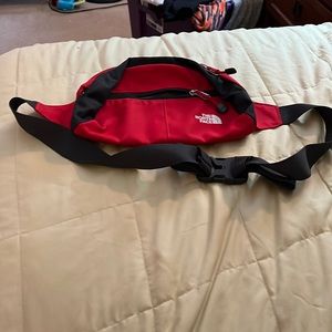 North face Roo crossbody